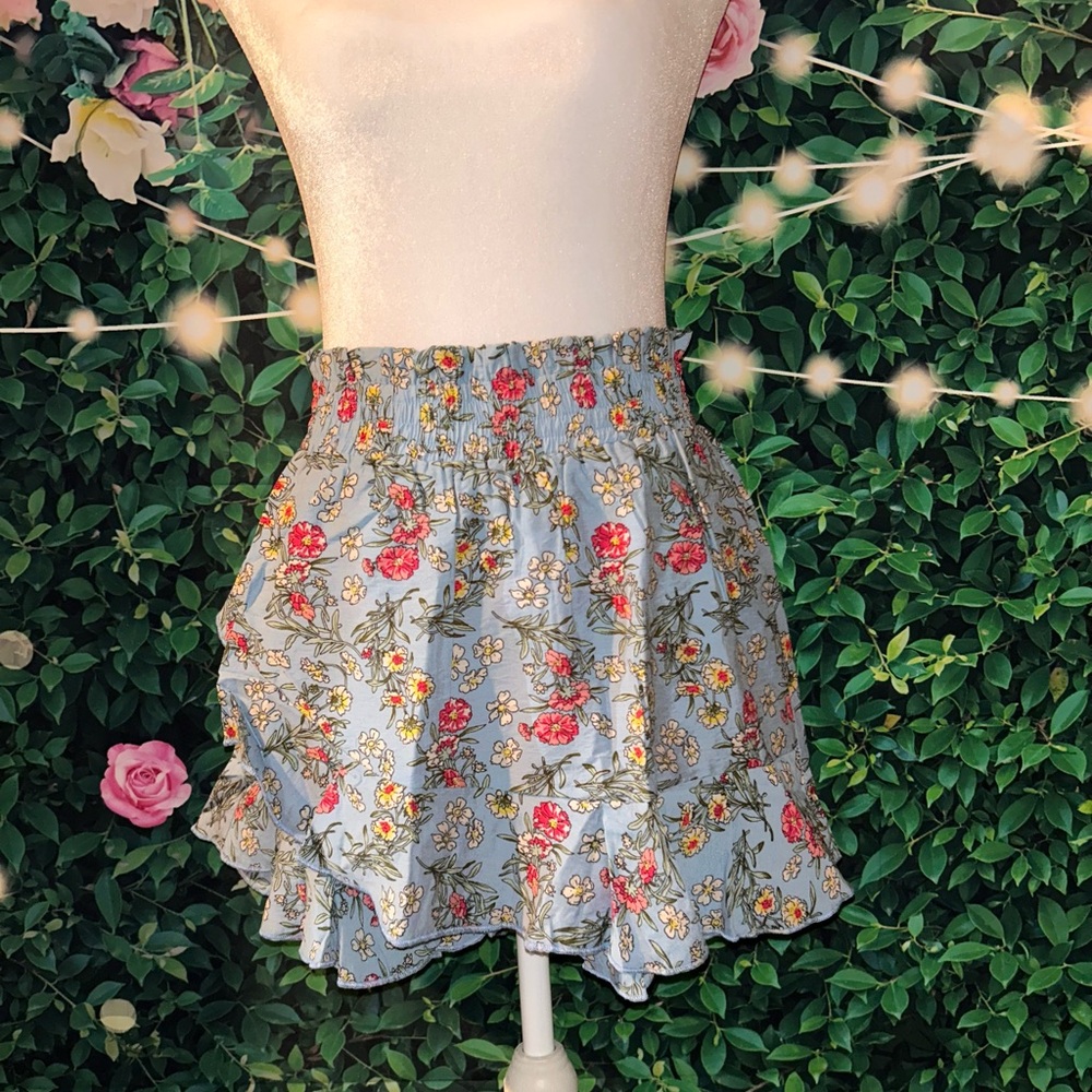 FOLLOW ME ON VINTED! samanthaj225
THE SITE IS OFFERING FREE SHIPPING RIGHT NOW